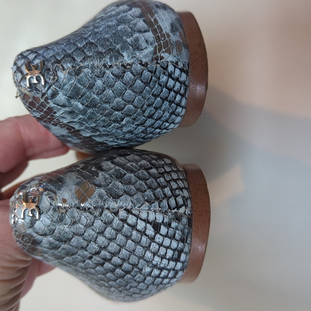 Sam Edelman, Rodney, Blue/Silver Snakeskin Flats. Size 9 - Picture 9 of 10